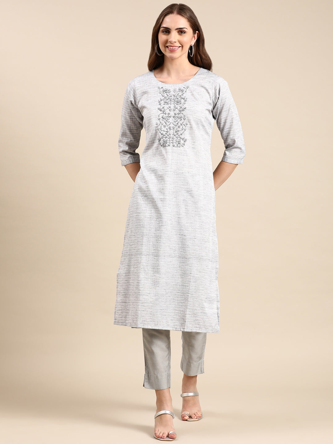 Women's Grey Solid Straight Kurta