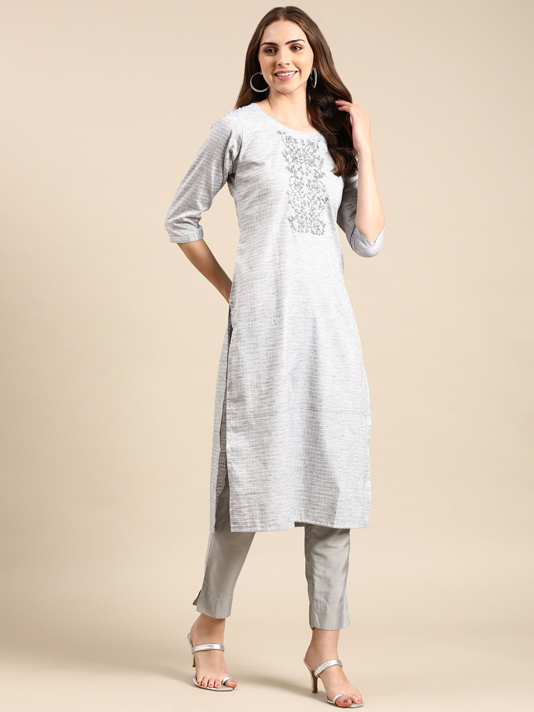 Women's Grey Solid Straight Kurta