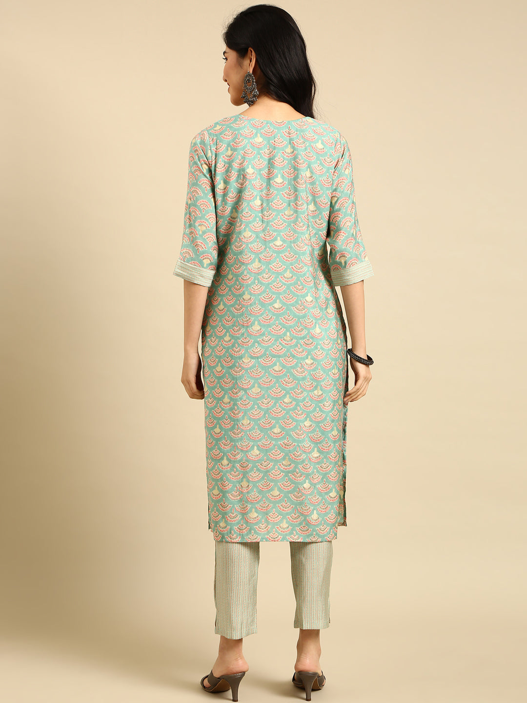 Women's Sea Green Ethnic Motifs Printed Beads and Stones Kurta Set