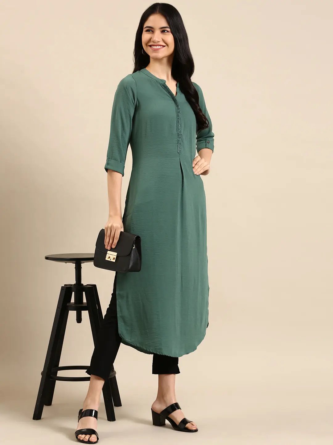 Women's Sea Green Solid Straight Kurta
