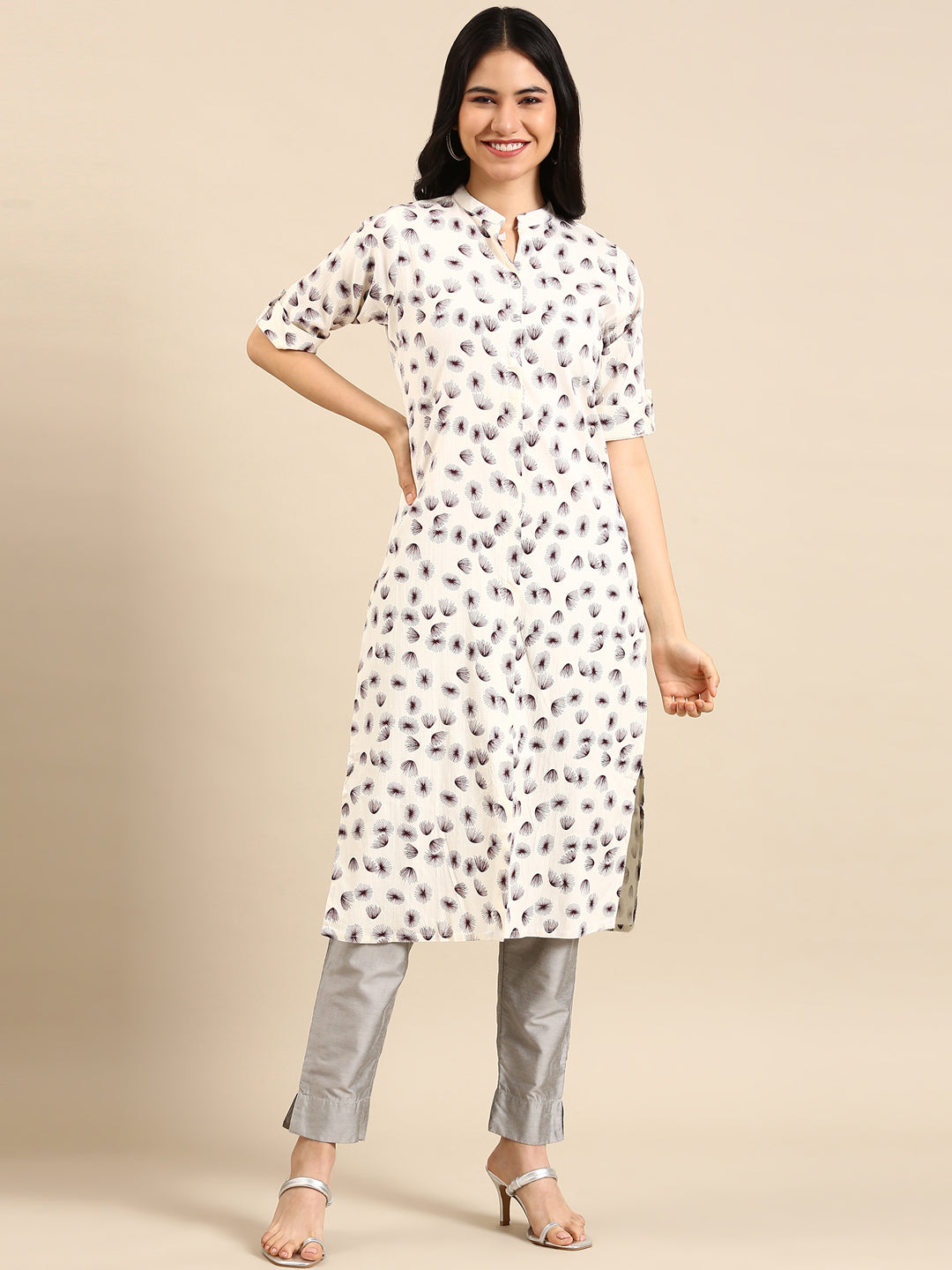 Women's Beige Printed Straight Kurta