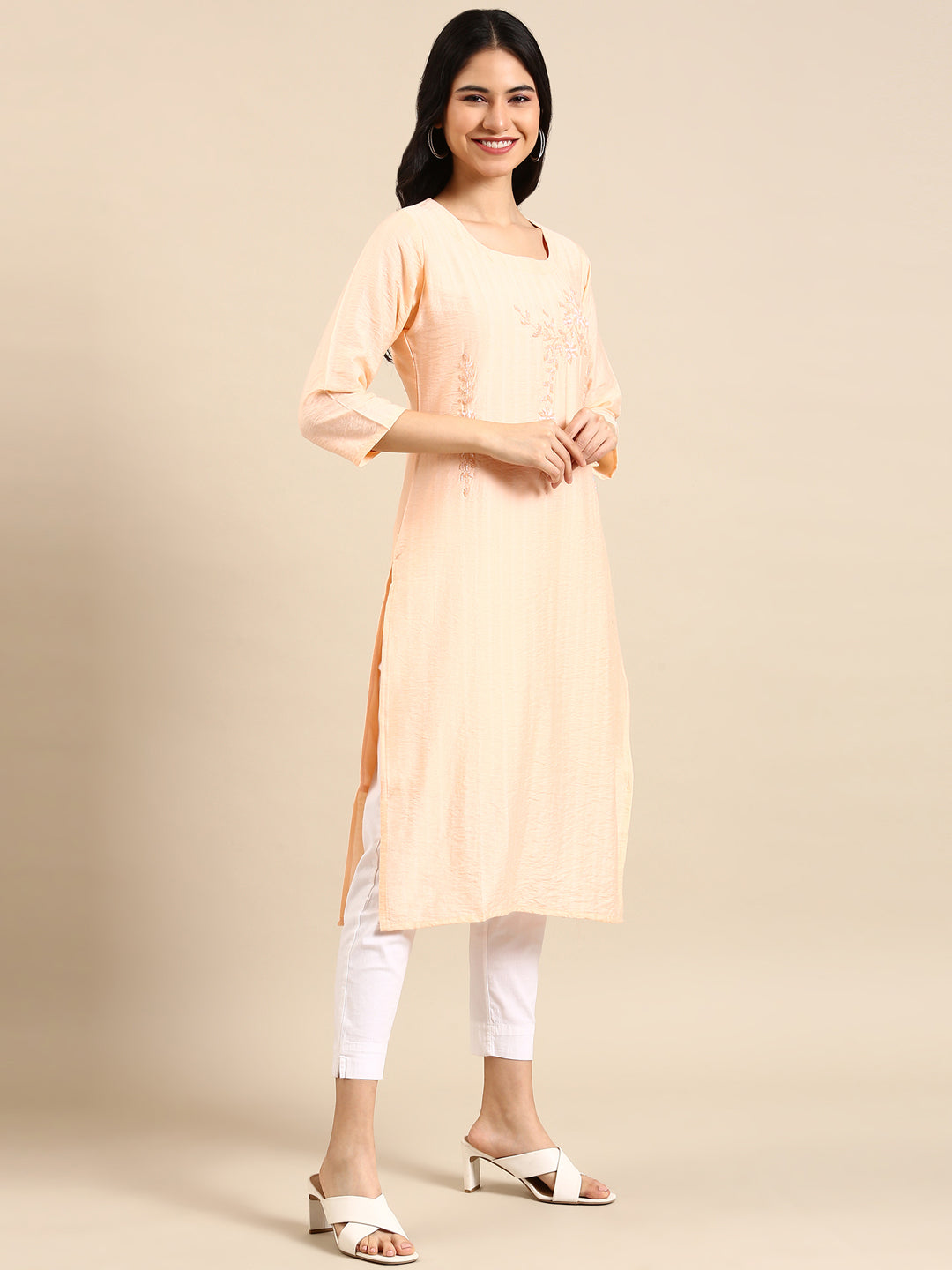 Women's Pink Solid Straight Kurta