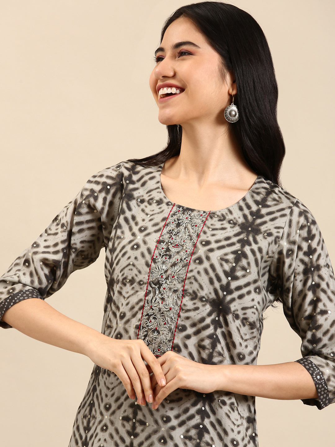 Women's Grey Dyed Thread Work Chanderi Cotton Kurta Set