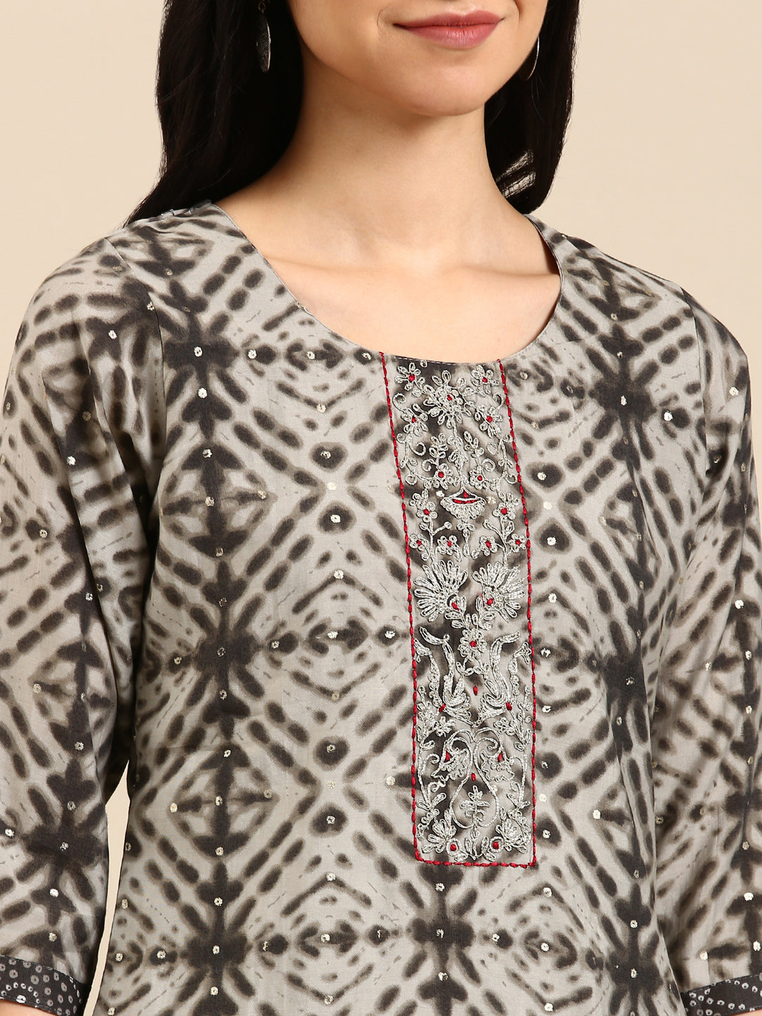 Women's Grey Dyed Thread Work Chanderi Cotton Kurta Set