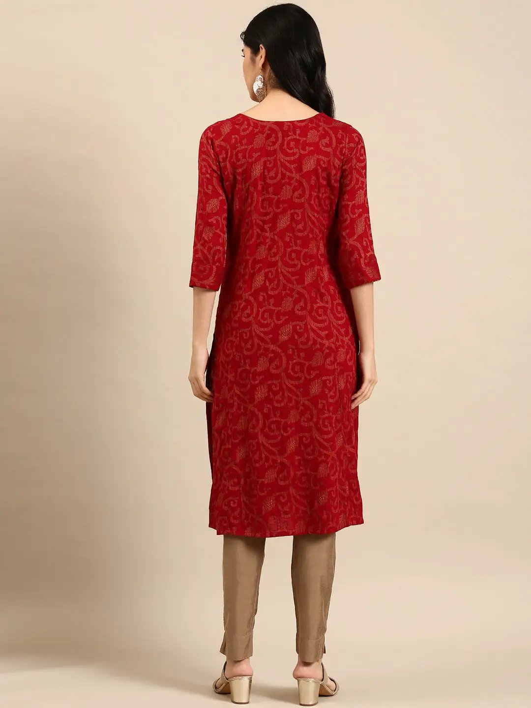 Women's Maroon Solid Straight Kurta