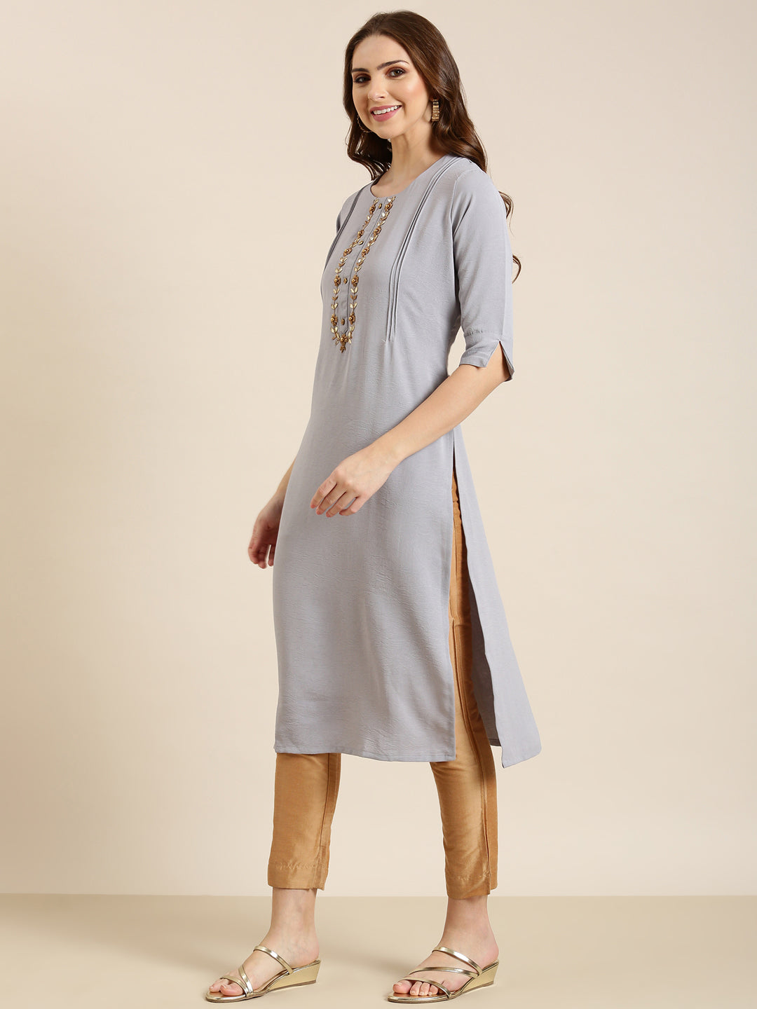 Women Grey Solid Straight Kurta