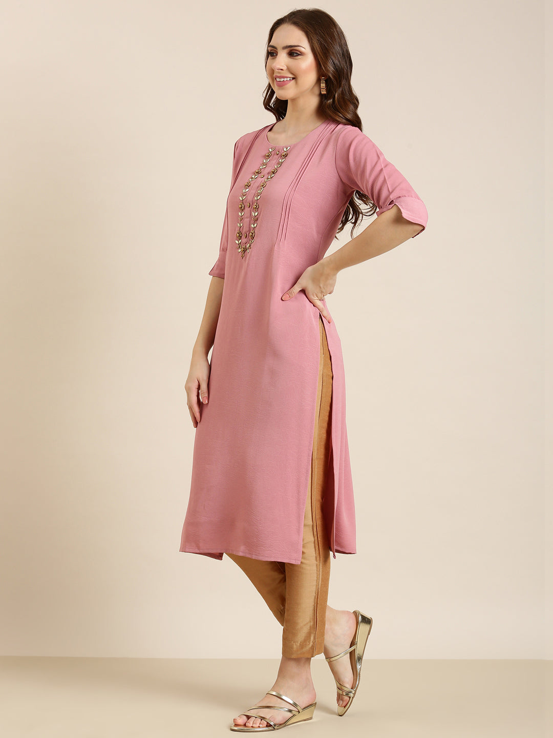 Women Pink Solid Straight Kurta