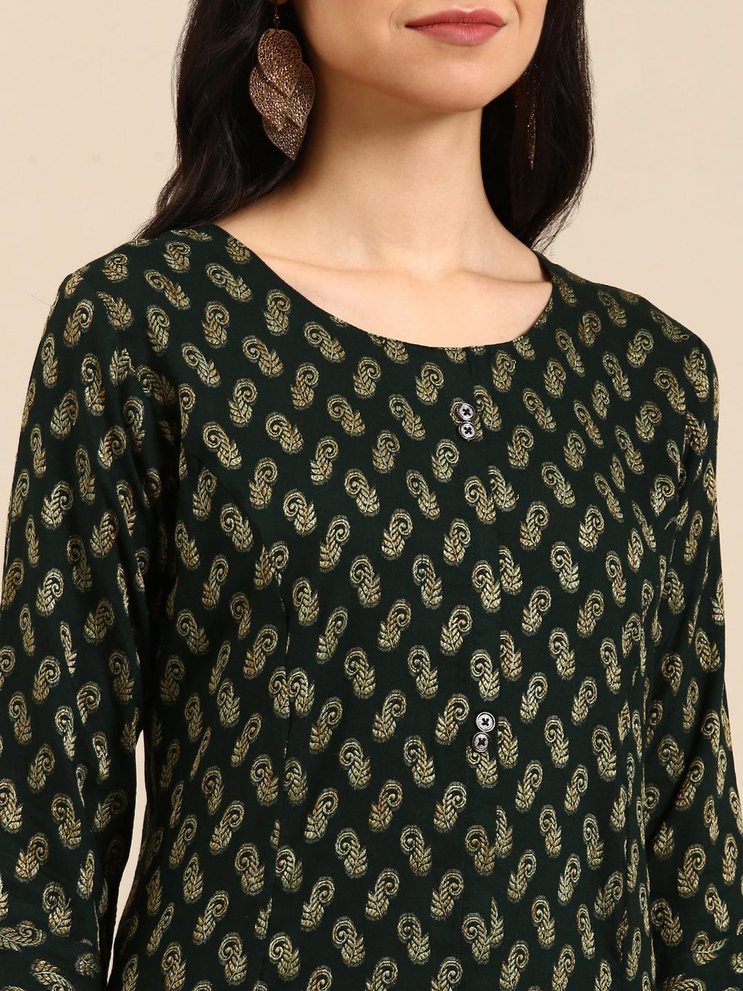 Women's Green Solid Straight Kurta