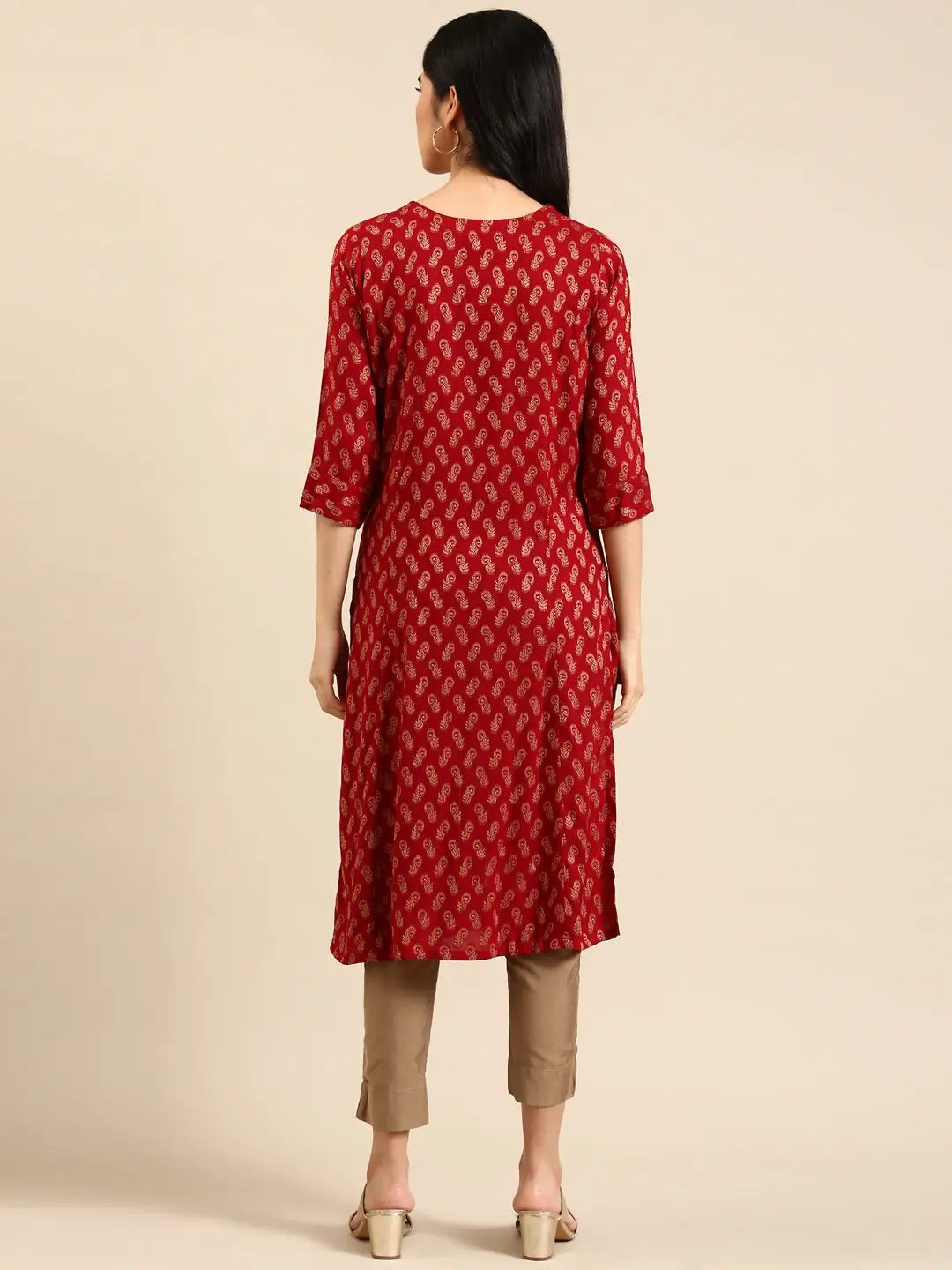 Women's Red Solid Straight Kurta