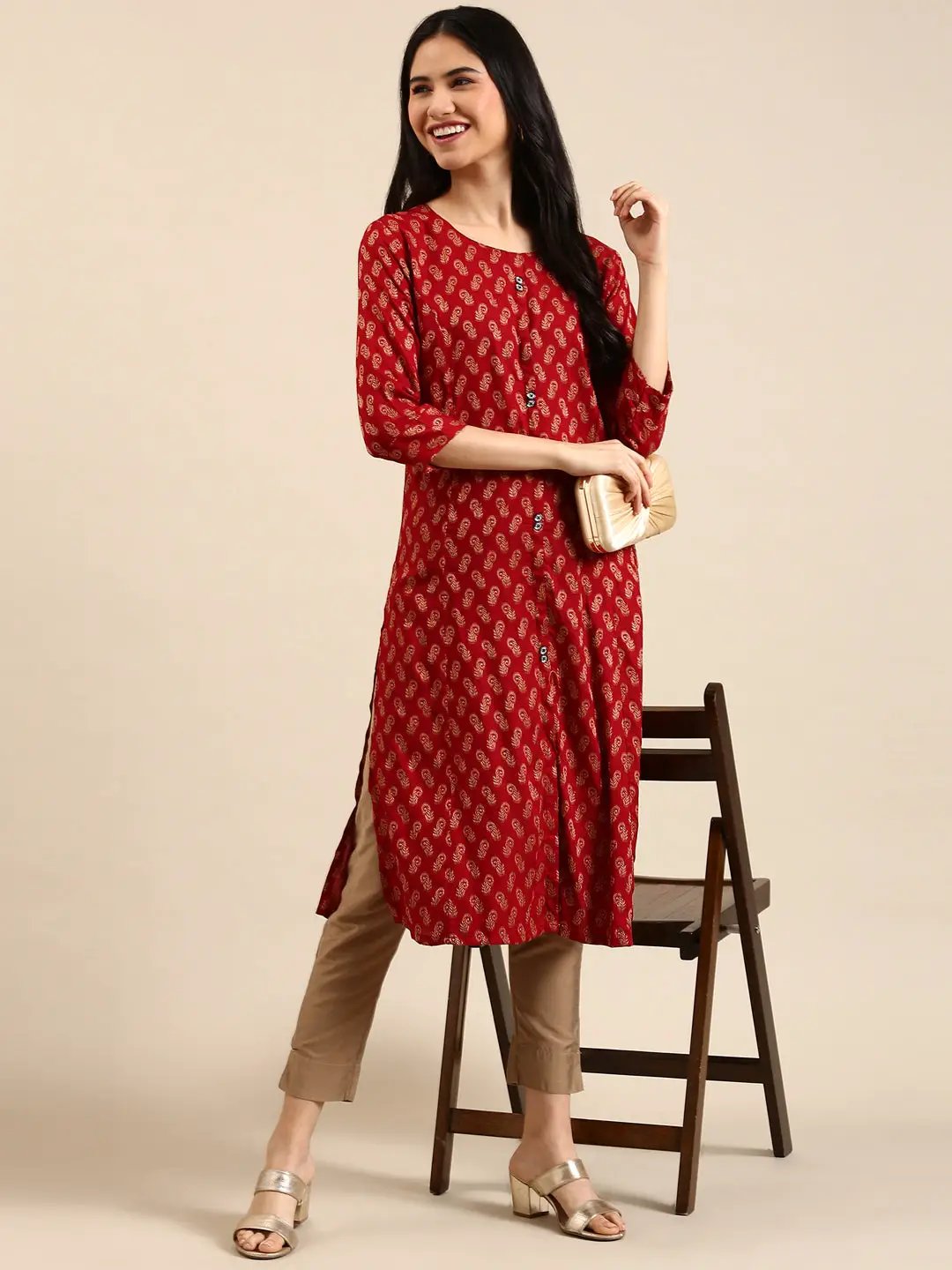 Women's Red Solid Straight Kurta