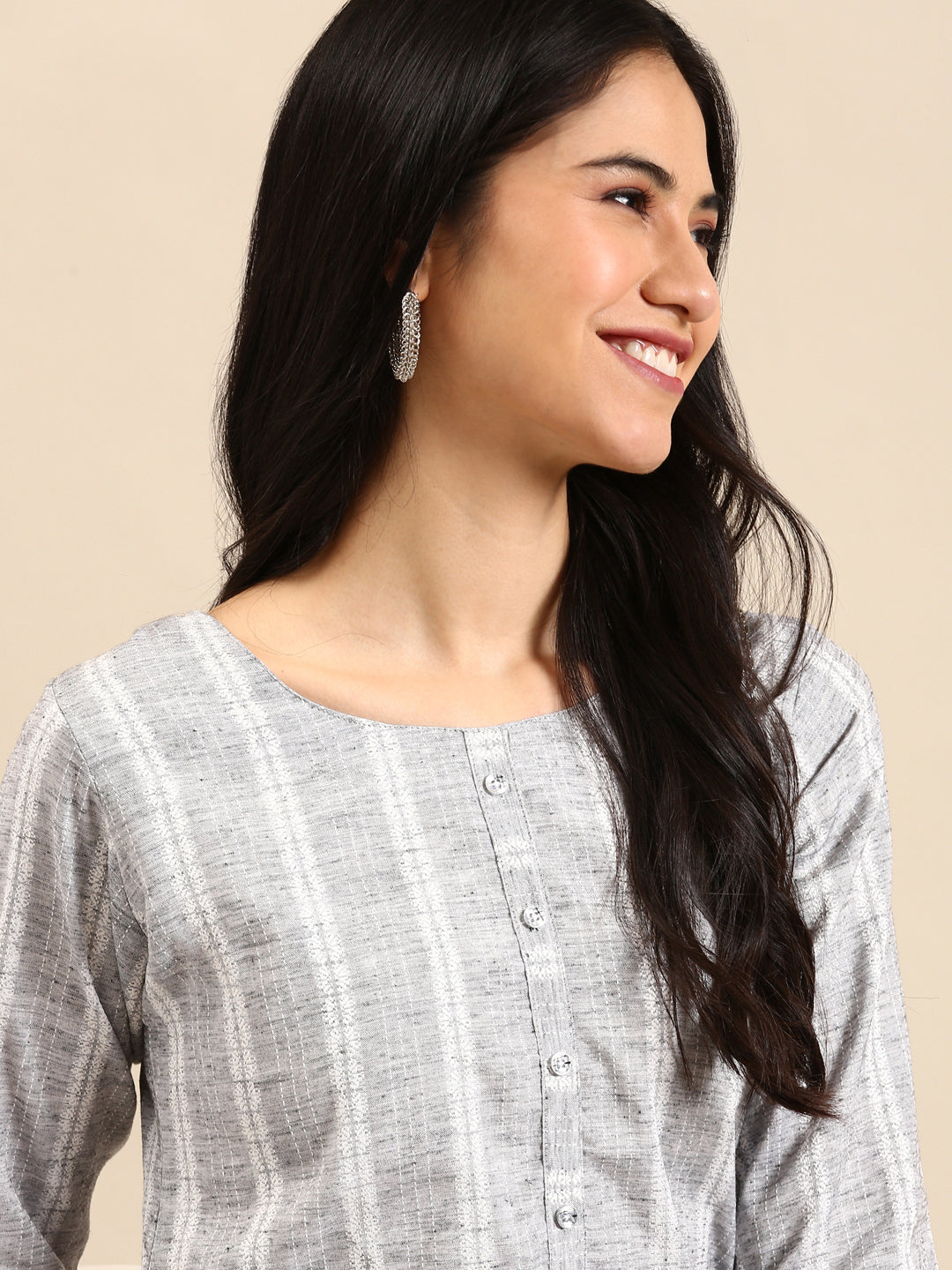 Women's Grey Solid Straight Kurta