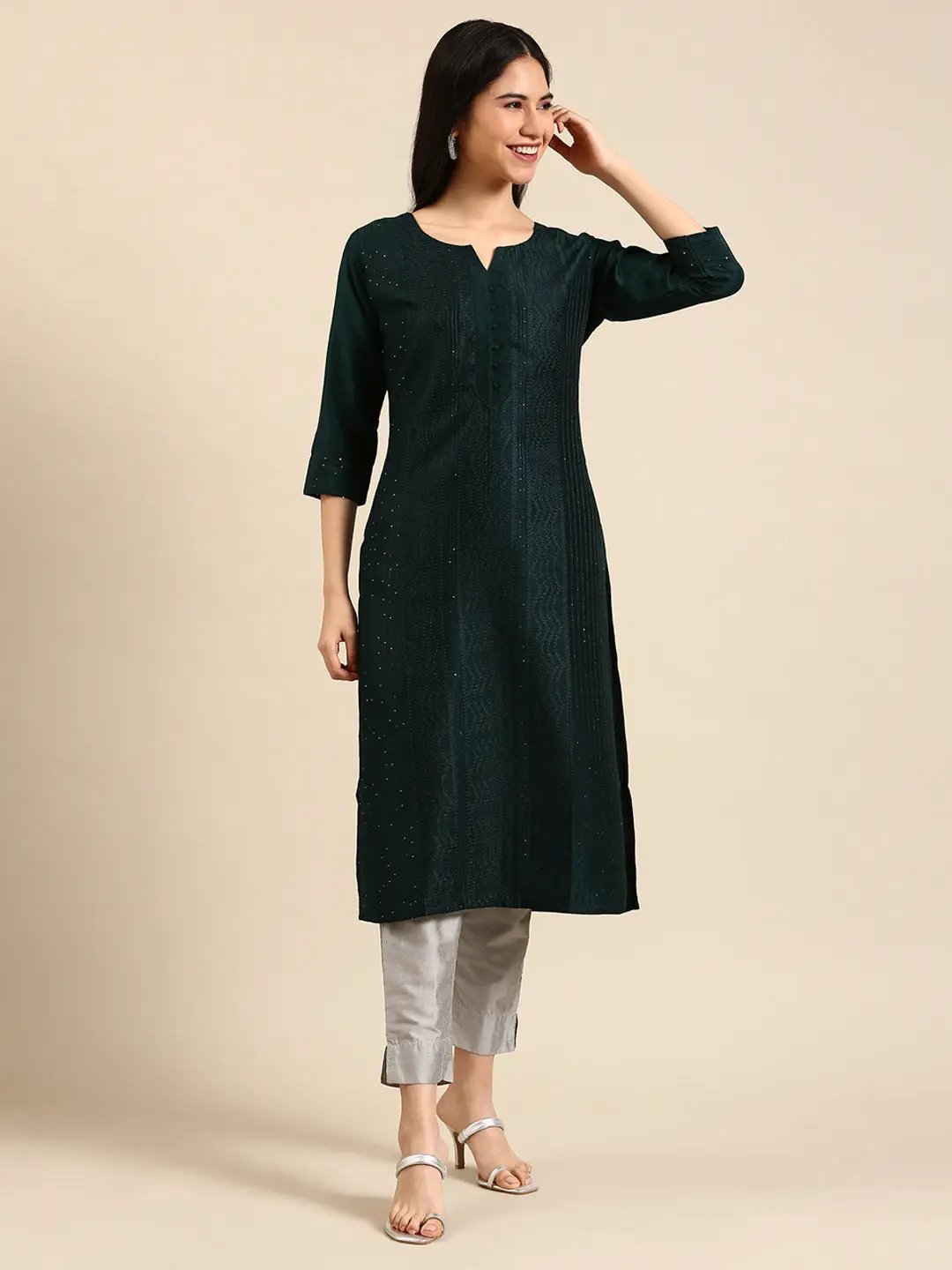 Women's Green Embellished Straight Kurta