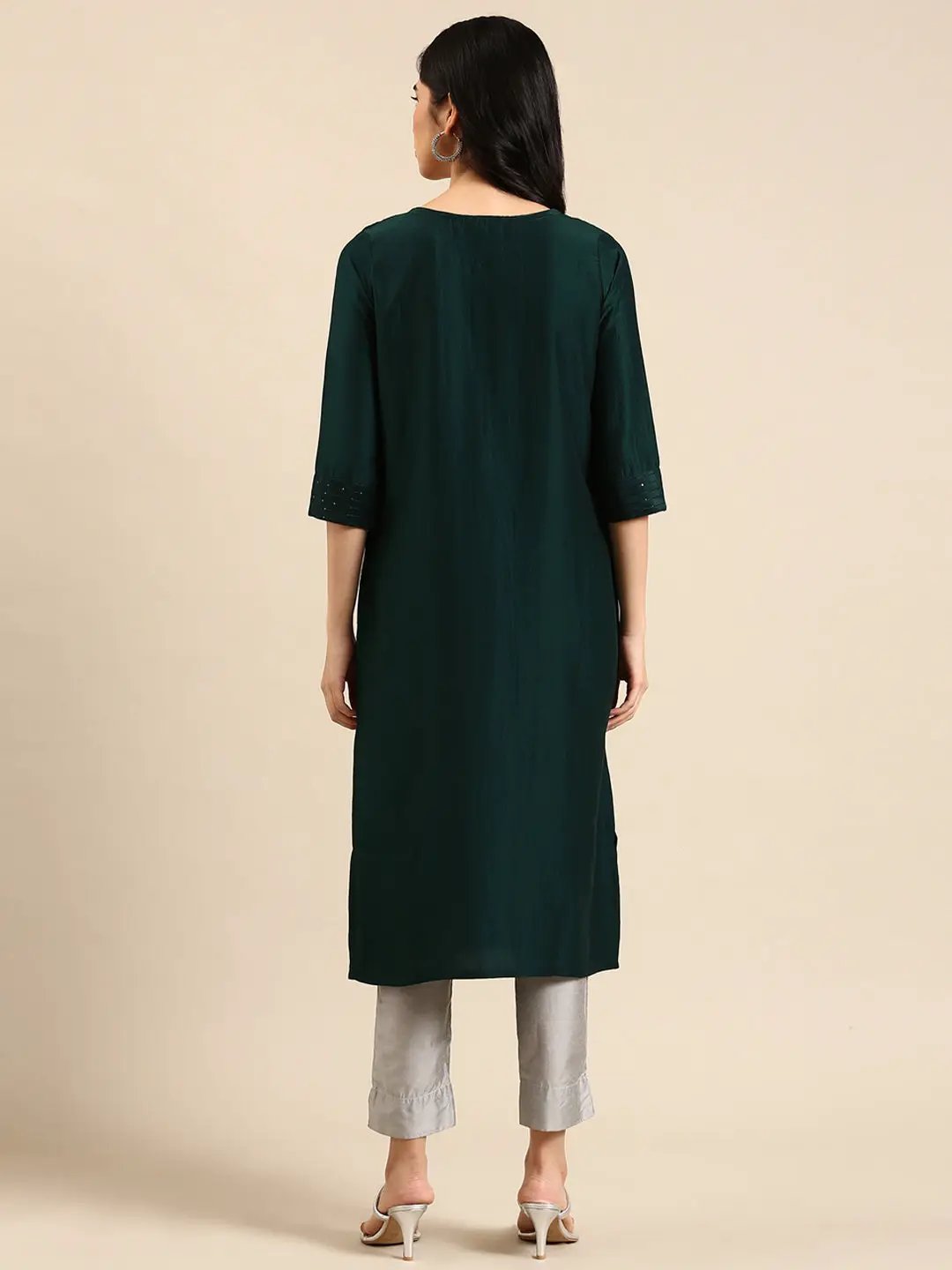 Women's Green Embellished Straight Kurta