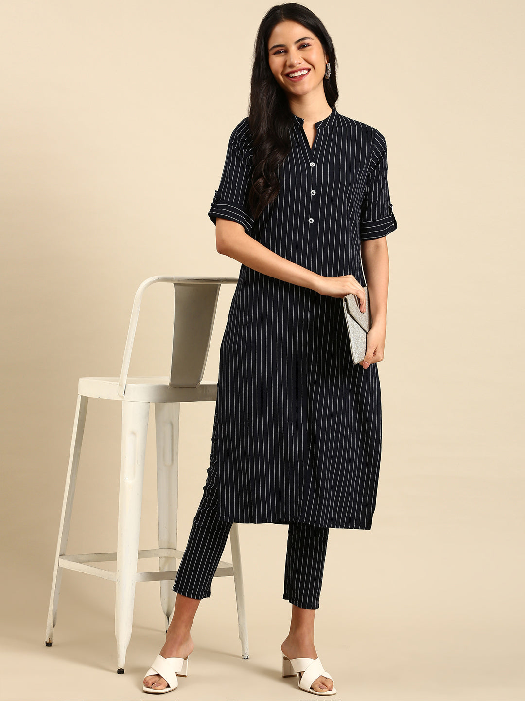 Women's Navy Blue Striped Kurta Set