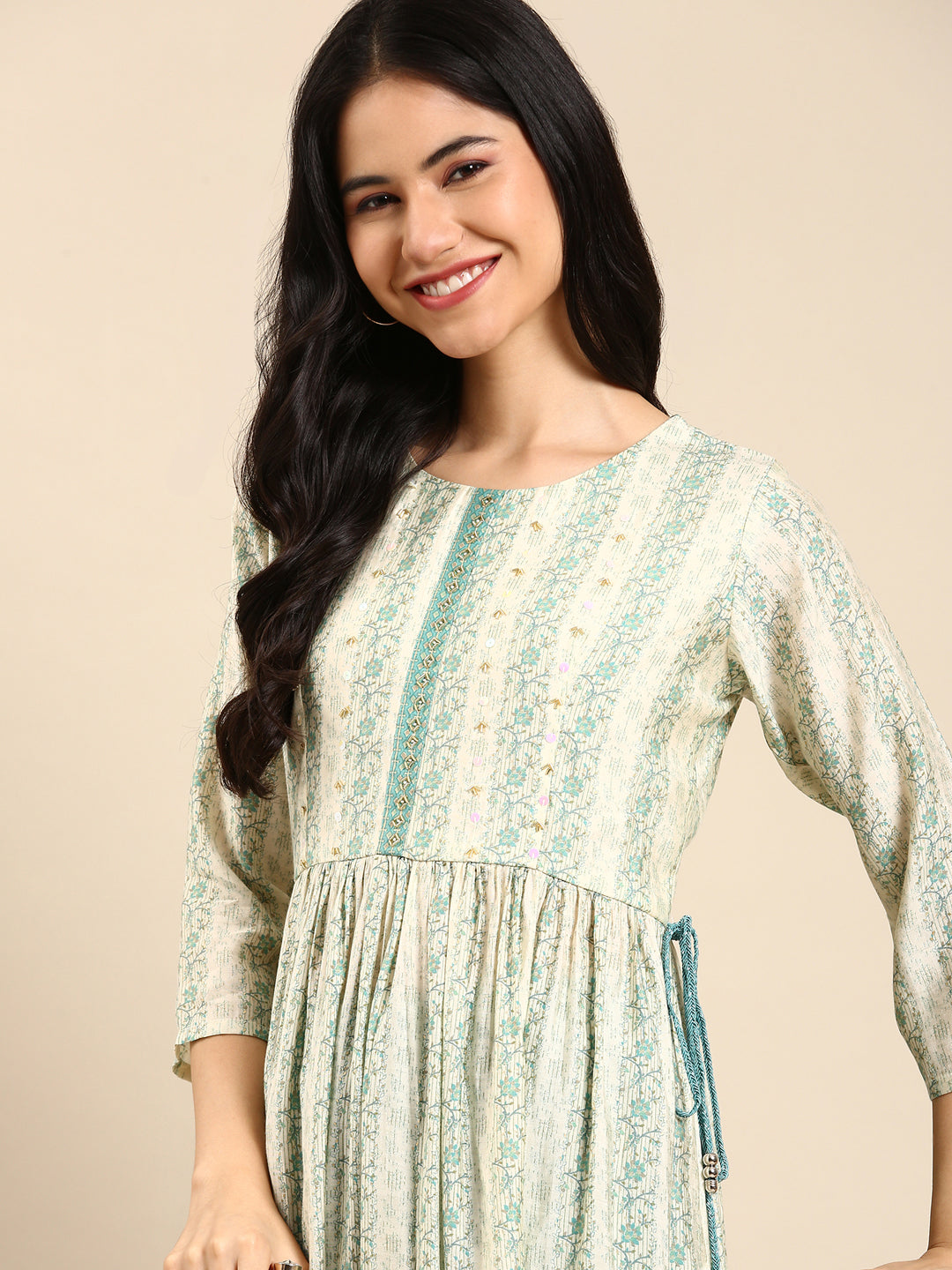 Women's Cream Solid Kurta Set