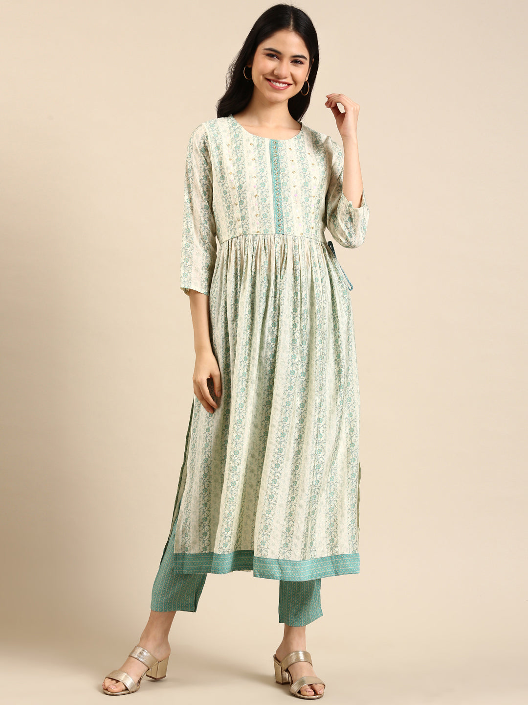 Women's Cream Solid Kurta Set