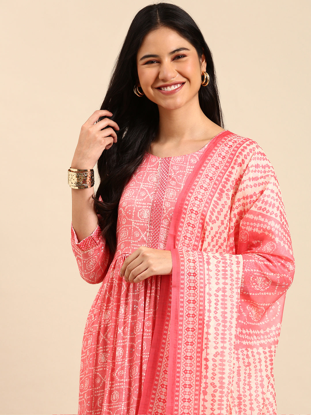 Women's Coral Bandhani Printed Sequinned Kurta Set With Dupatta