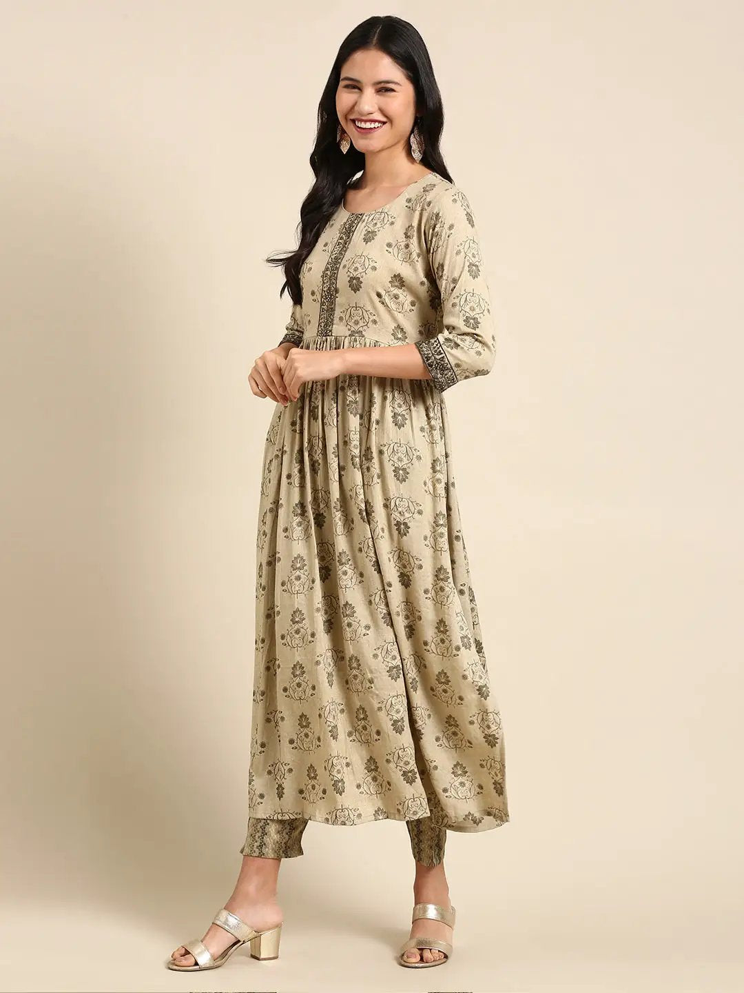 Women's Beige Printed Kurta Set