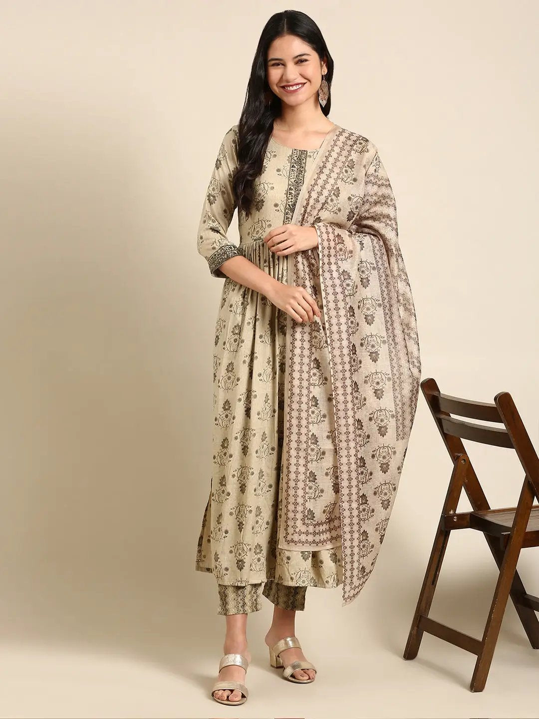 Women's Beige Printed Kurta Set