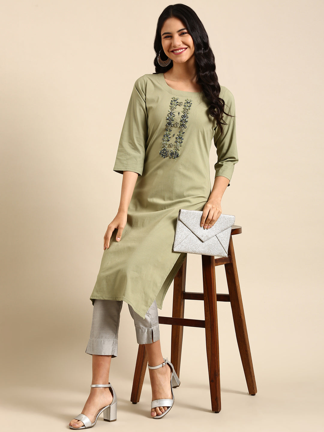 Women's Green Solid Straight Kurta