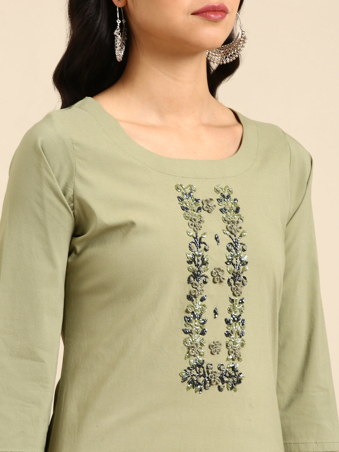 Women's Green Solid Straight Kurta