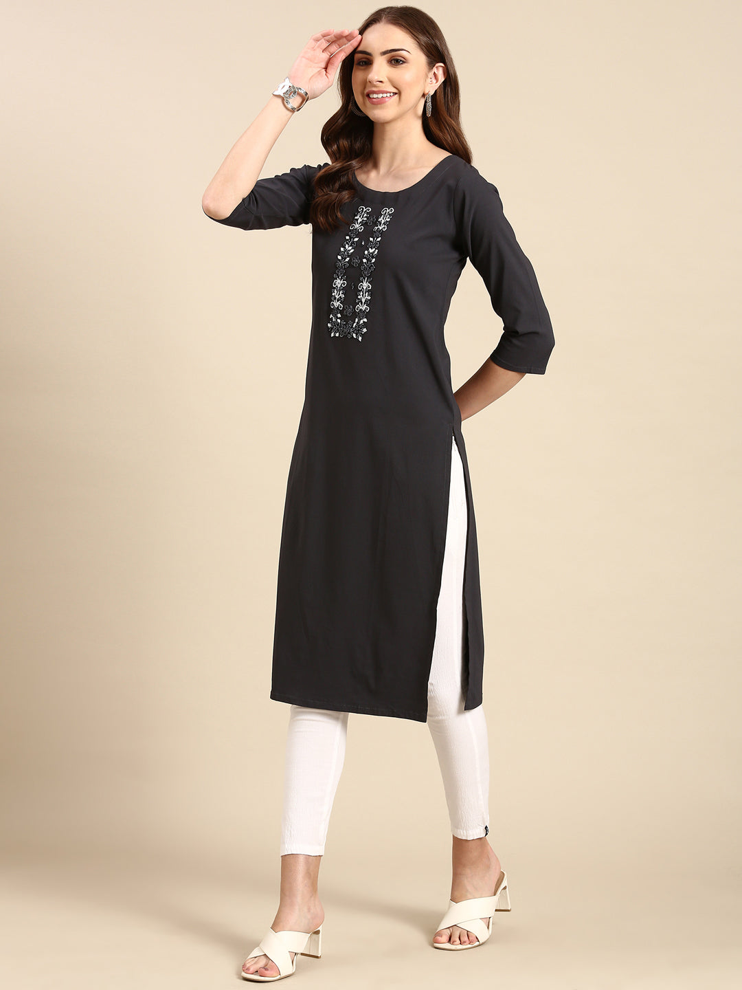 Women's Grey Solid Straight Kurta