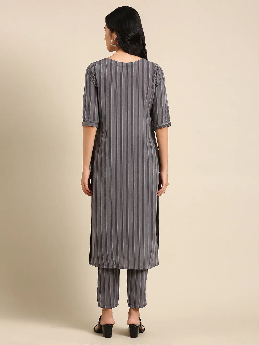 Women's Grey Solid Kurta Set