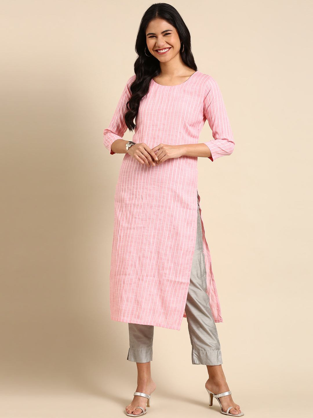 Women's Pink Solid Straight Kurta