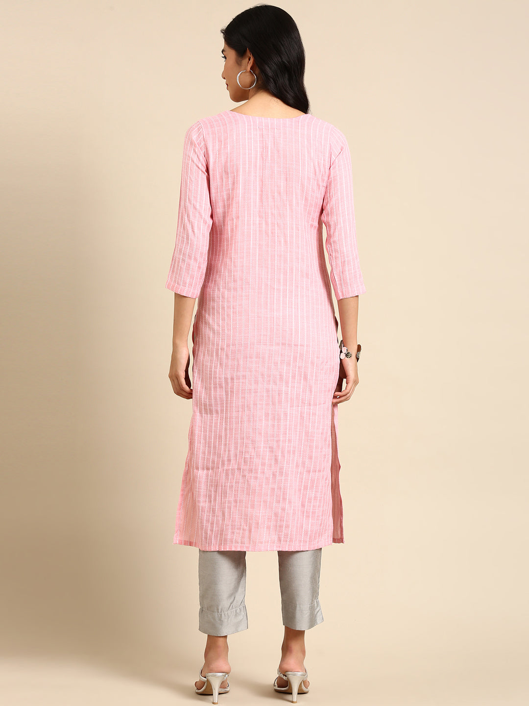 Women's Pink Solid Straight Kurta