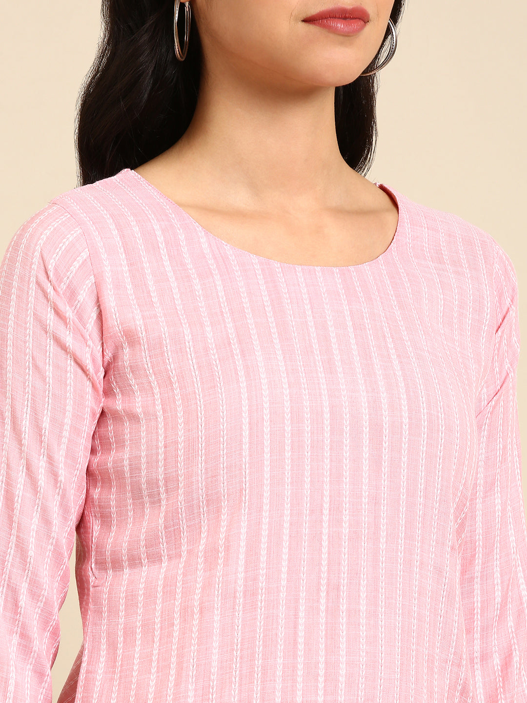 Women's Pink Solid Straight Kurta