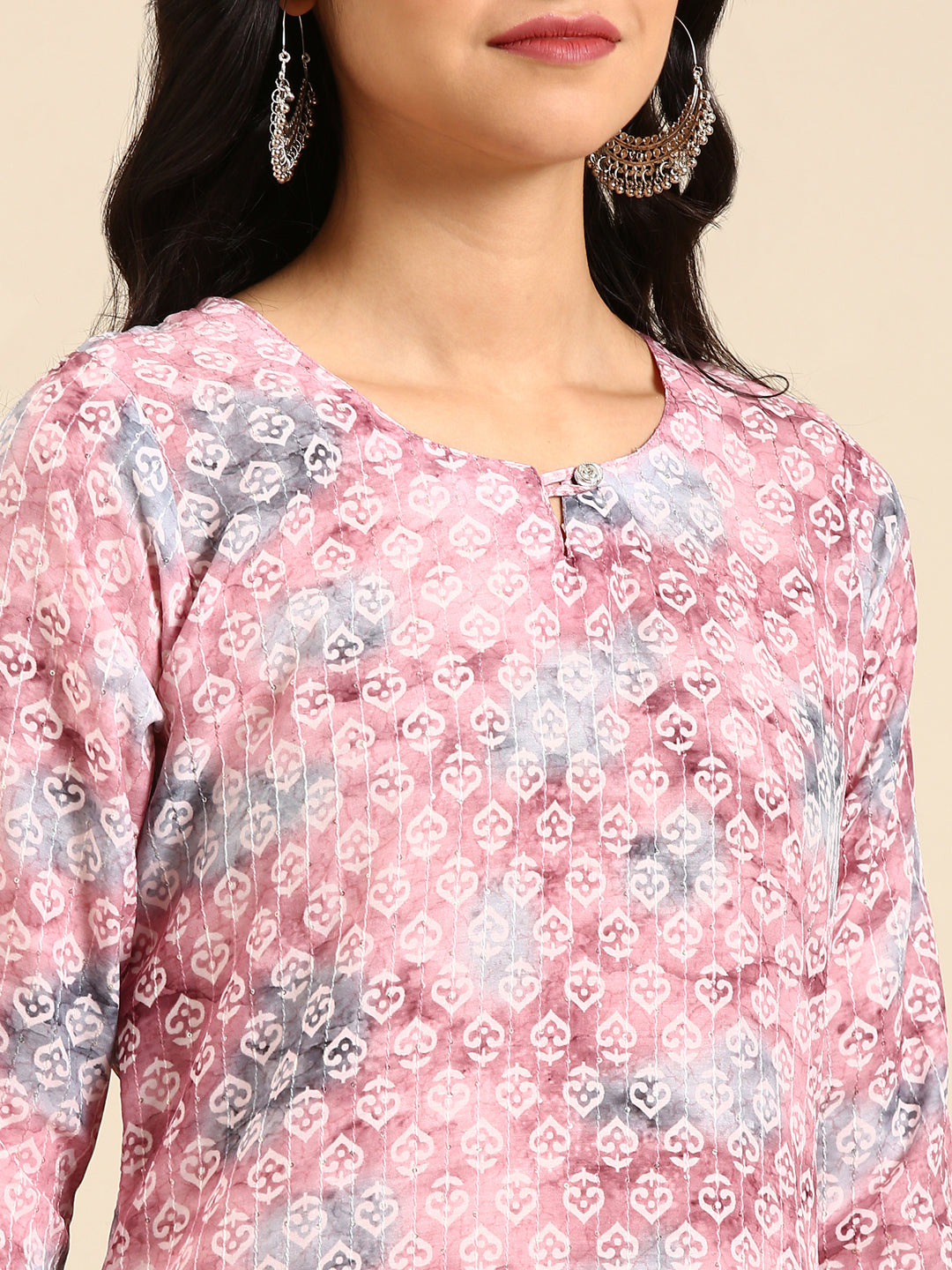 Women's Mauve Embellished Straight Kurta