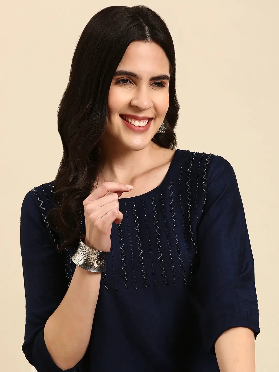 Women's Navy Blue Solid Straight Kurta