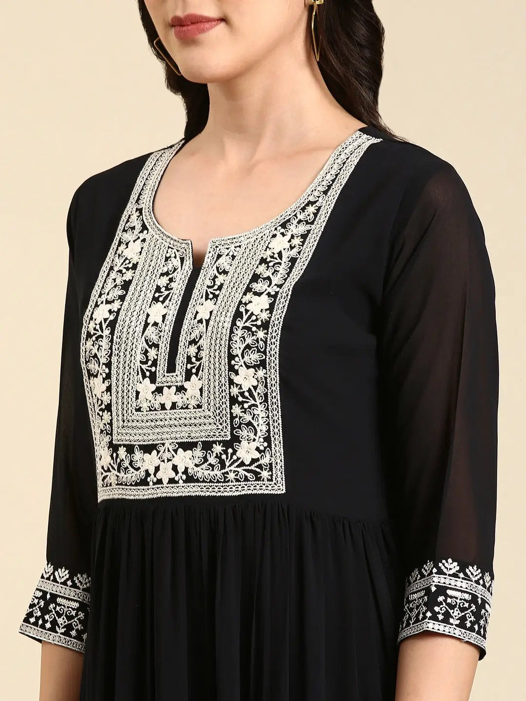 Women's Navy Blue Tiered Floral Embroidered Sequinned Anarkali Kurta