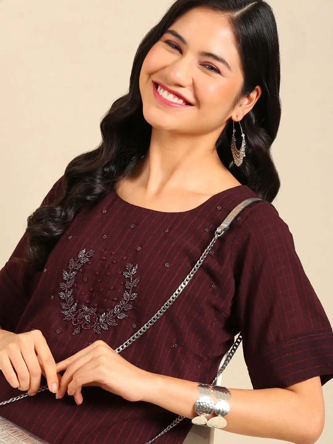 Women's Red Solid Straight Kurta