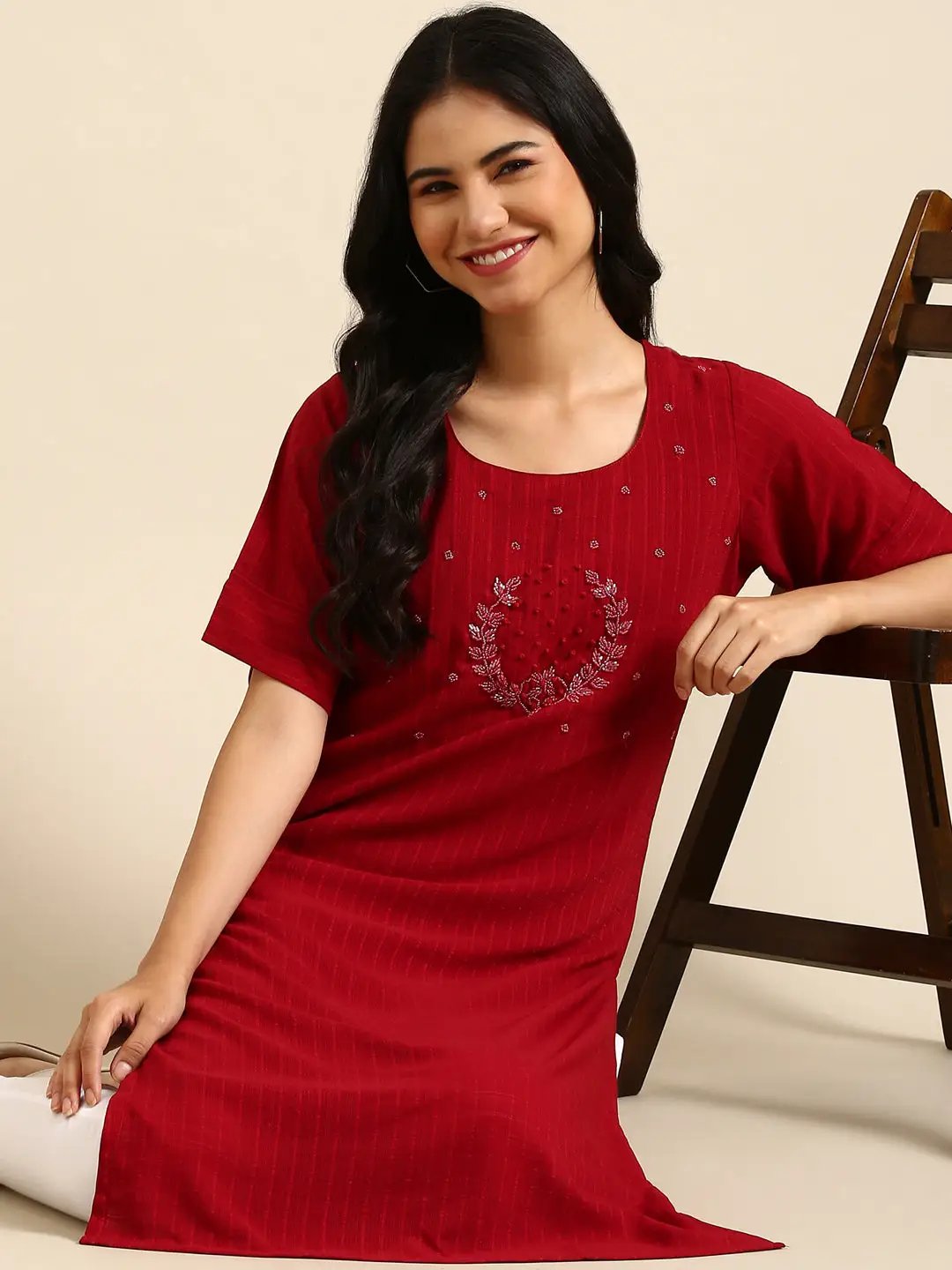 Women's Red Solid Straight Kurta