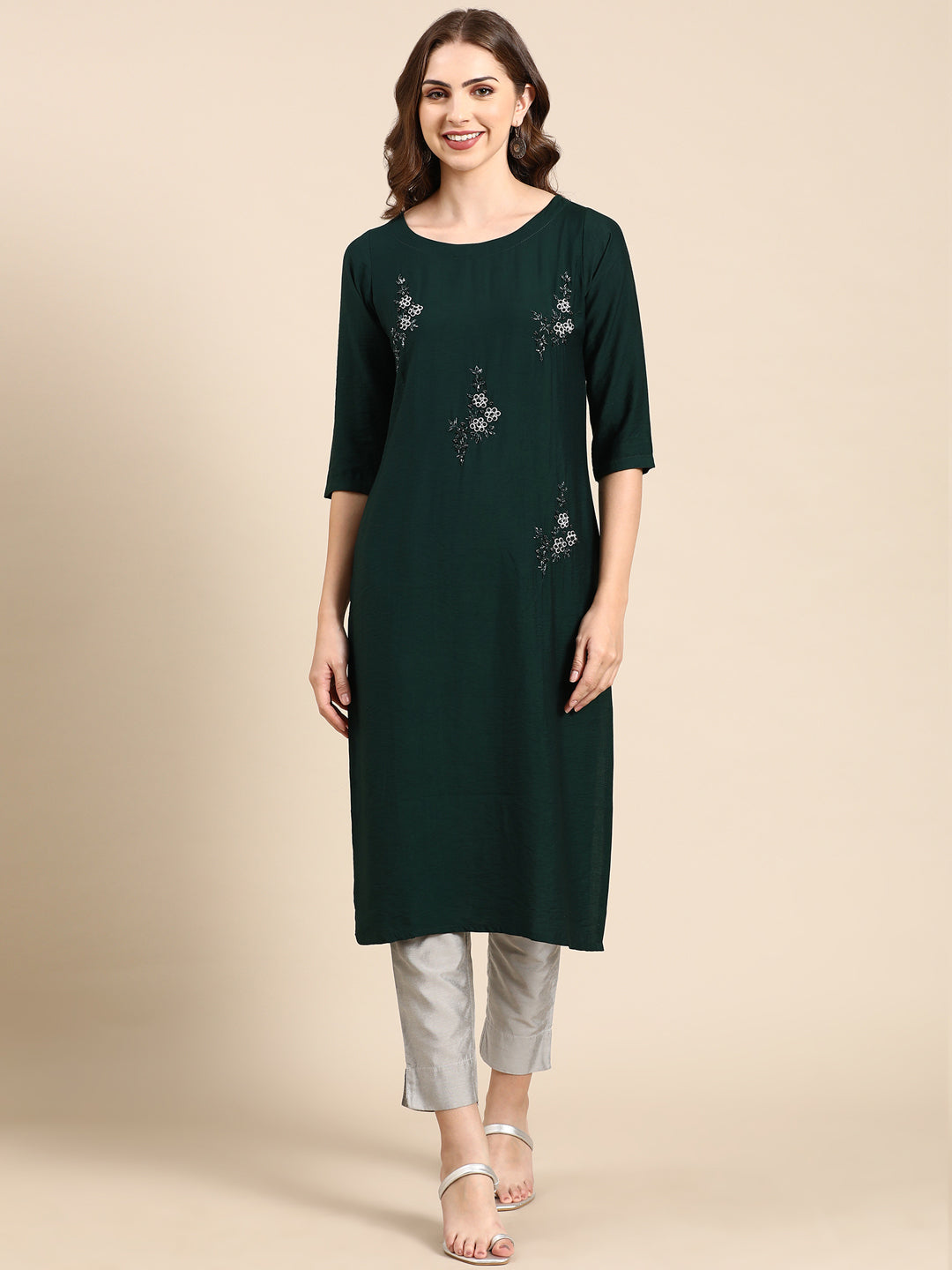 Women's Green Embellished Straight Kurta