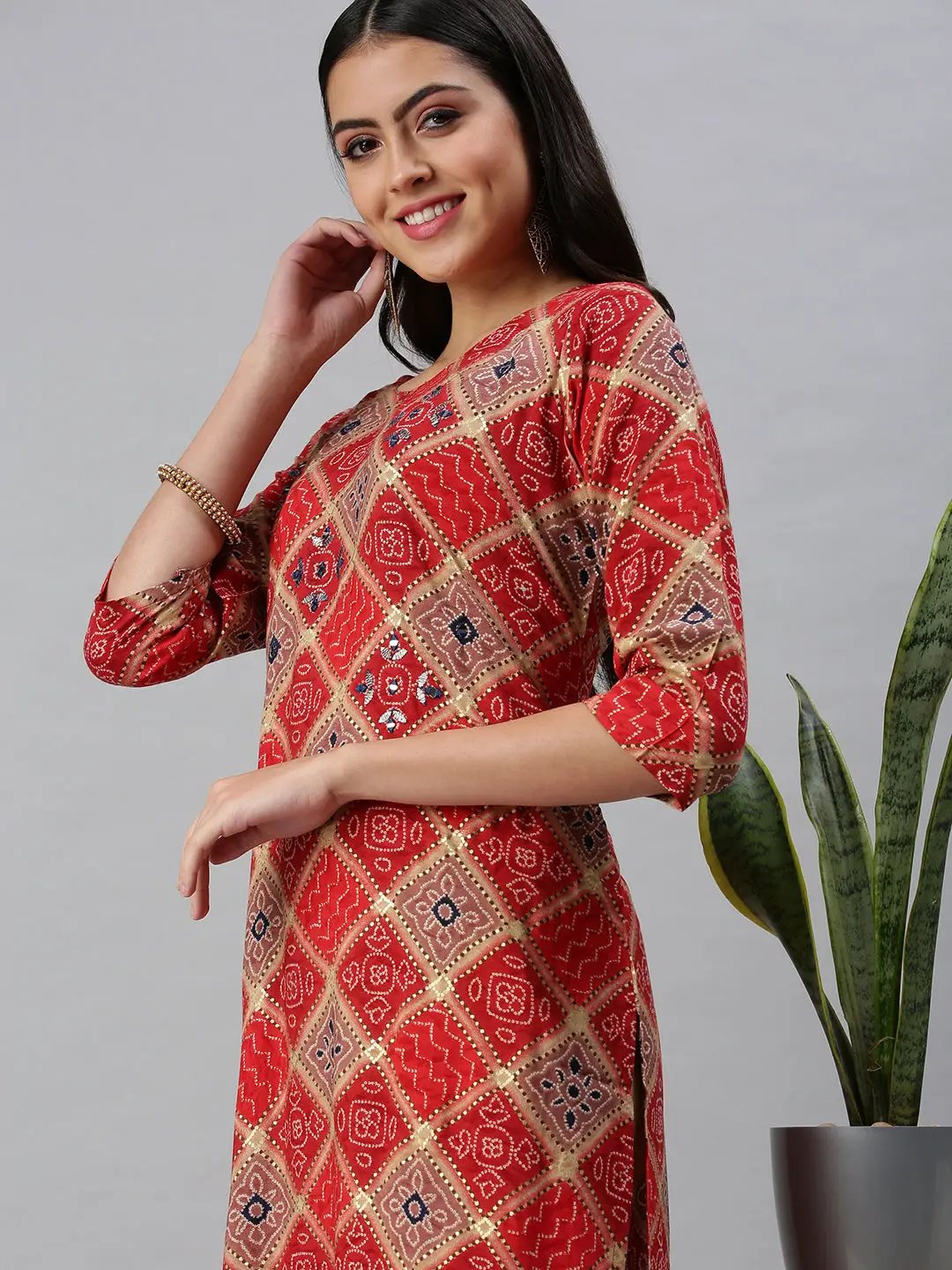 Women's Red Printed Straight Kurta