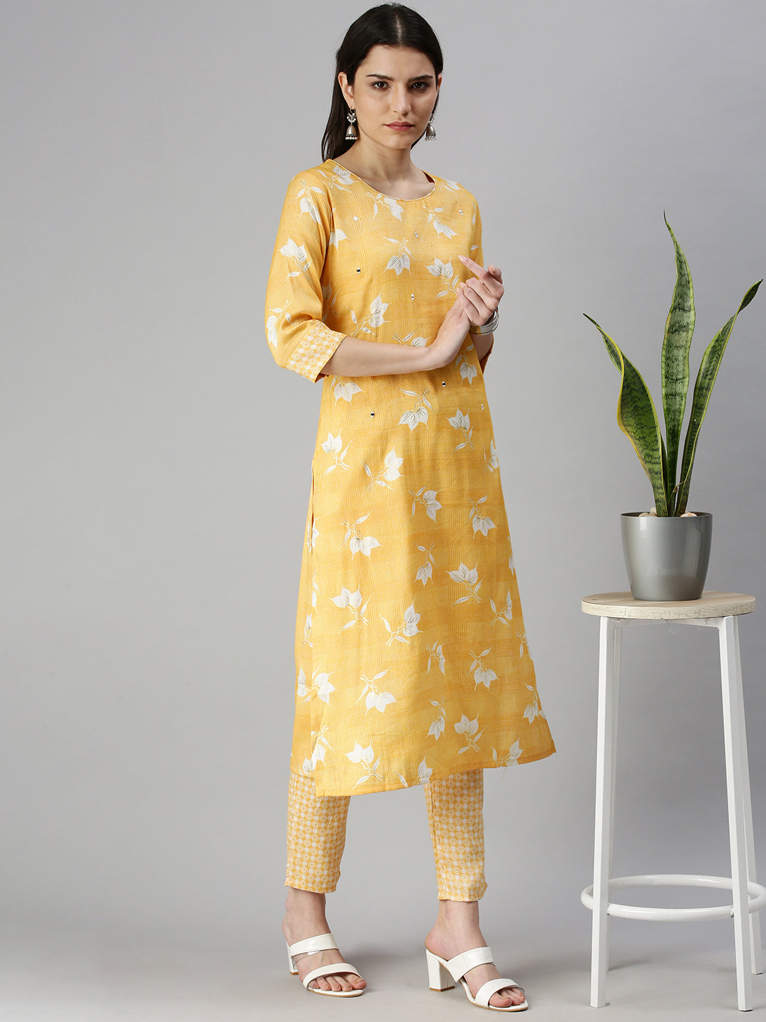 Women's Yellow Printed Kurta Sets