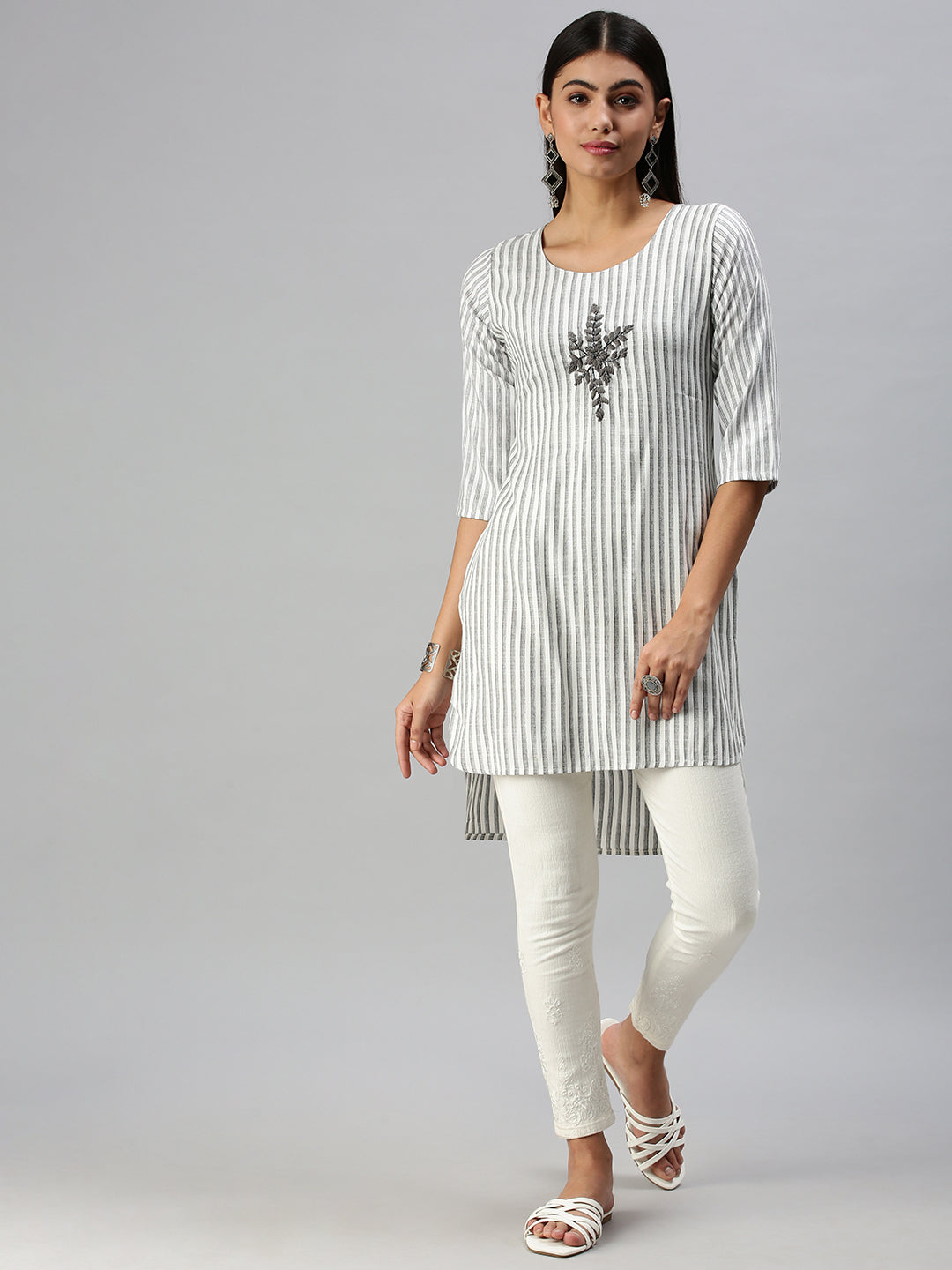 Women's White Printed Straight Kurti