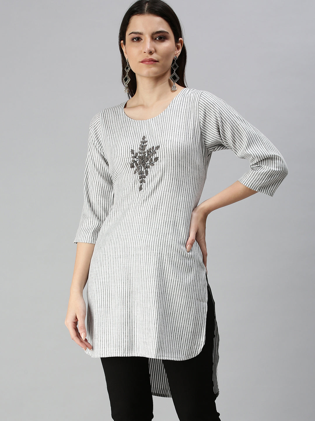 Women's White Printed Straight Kurti