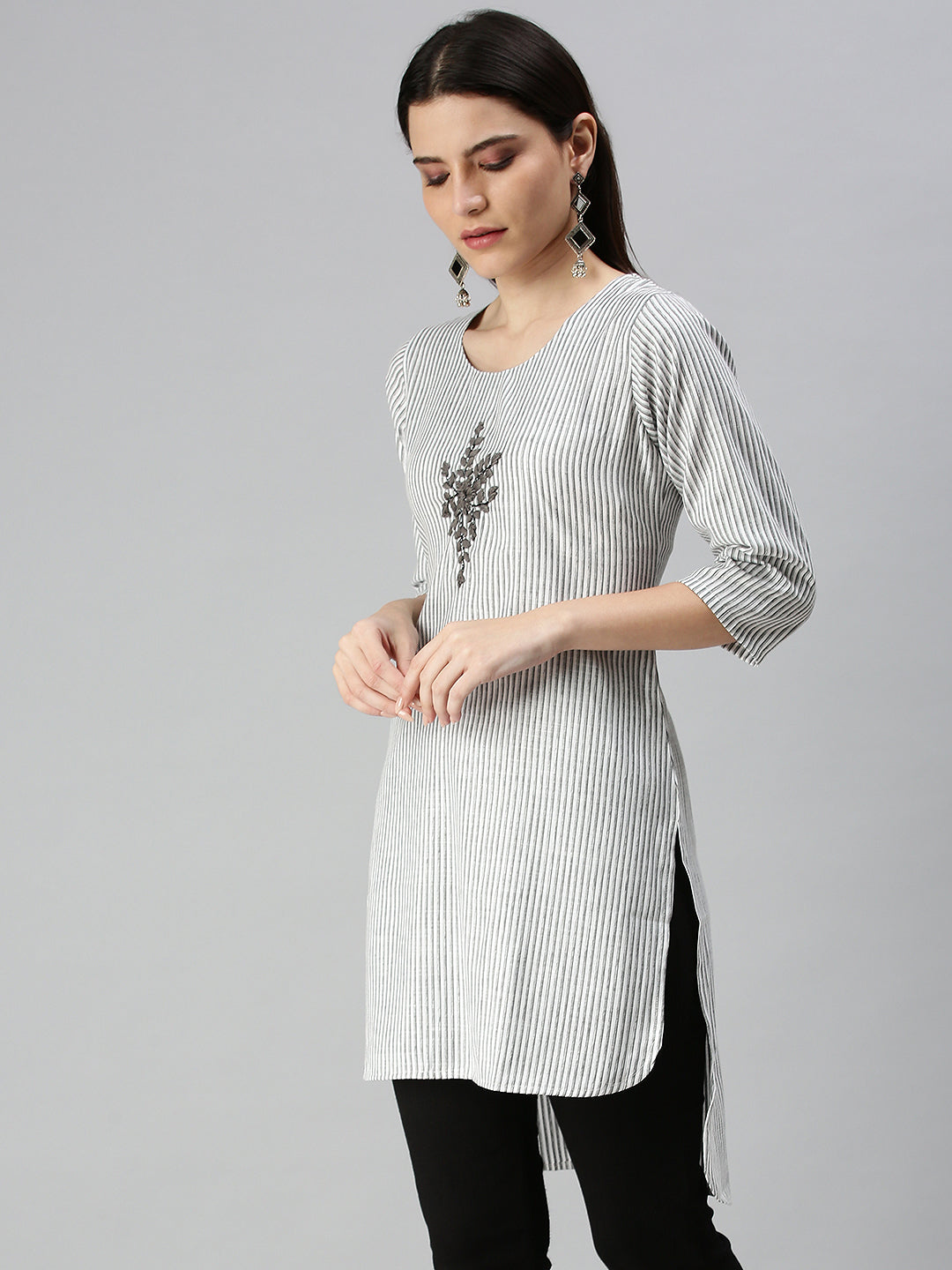 Women's White Printed Straight Kurti