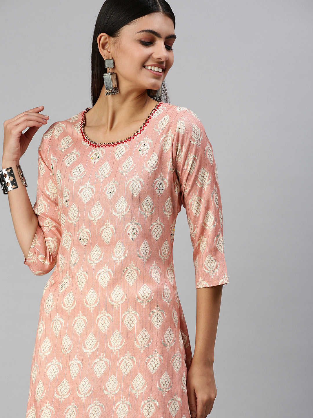 Women's Peach Printed Straight Kurta