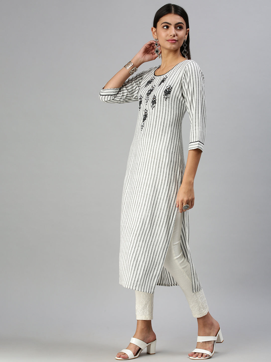 Women's White & Black Striped A-Line Kurta