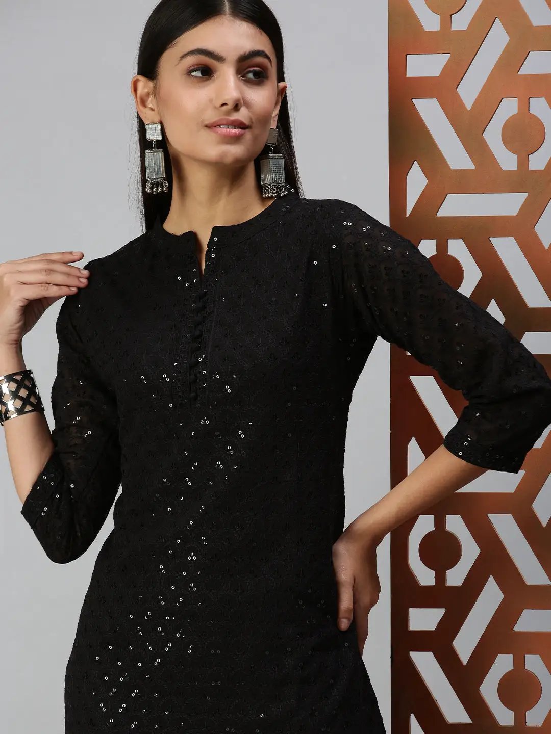Women's Black Embroidered Straight Kurta