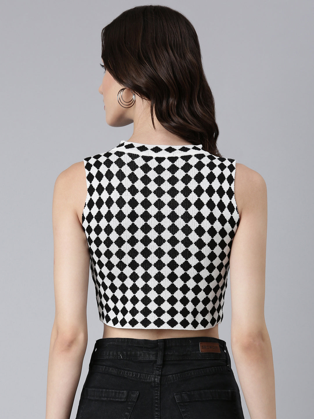 Women Black Geometrical Fitted Crop Top