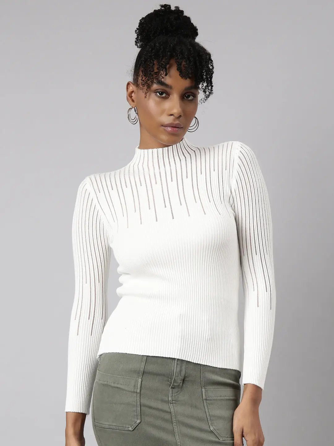 Women's White Solid Fitted Top