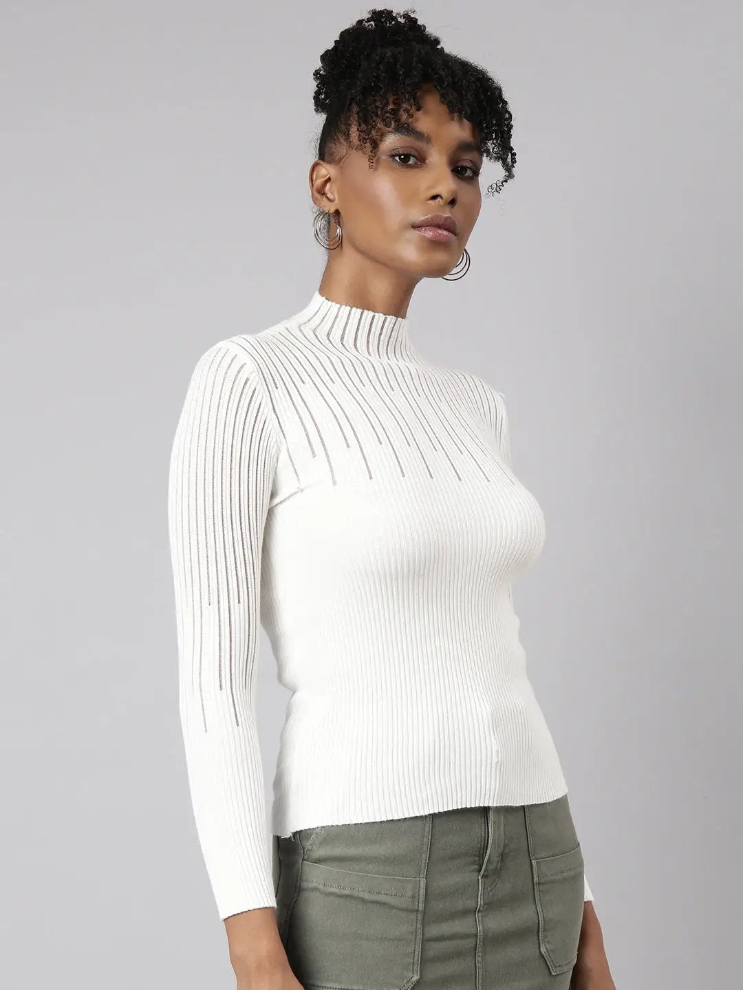 Women's White Solid Fitted Top