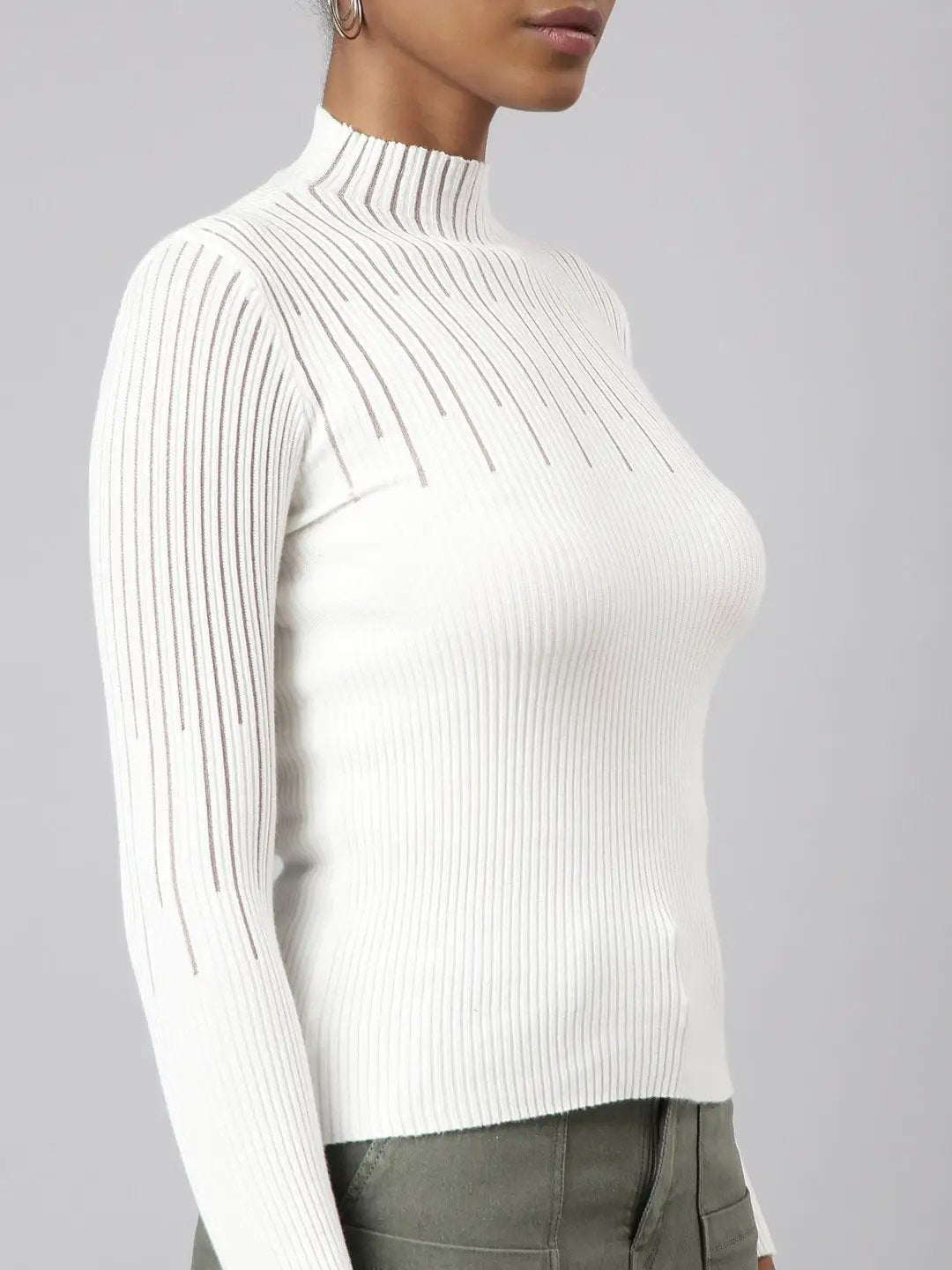 Women's White Solid Fitted Top