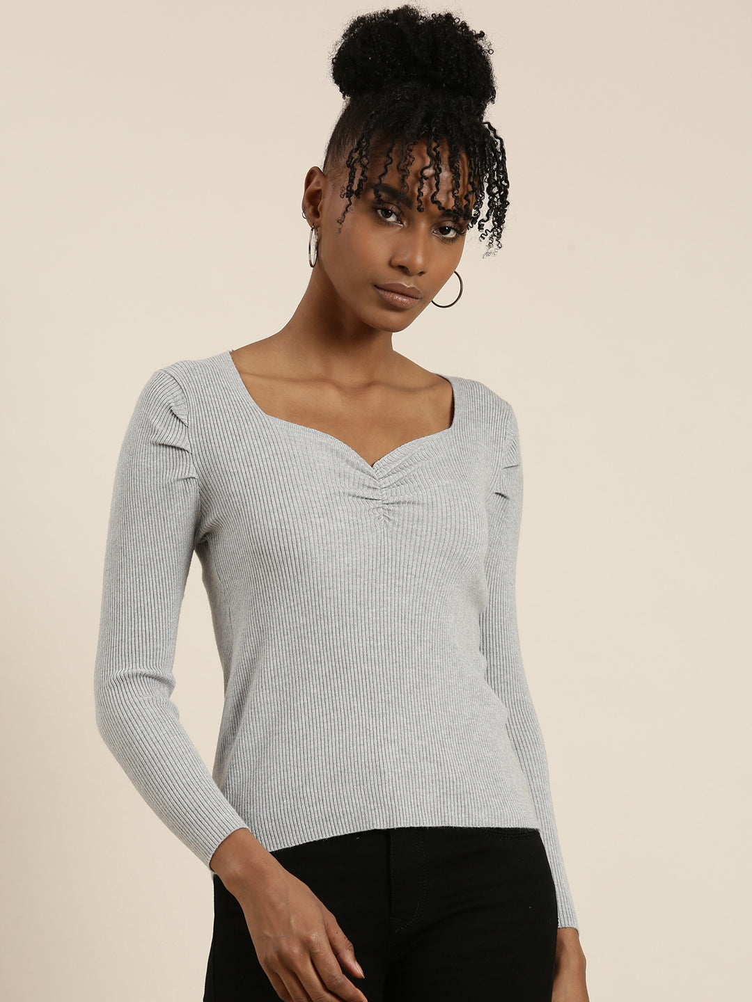 Women's Grey Solid Fitted Top
