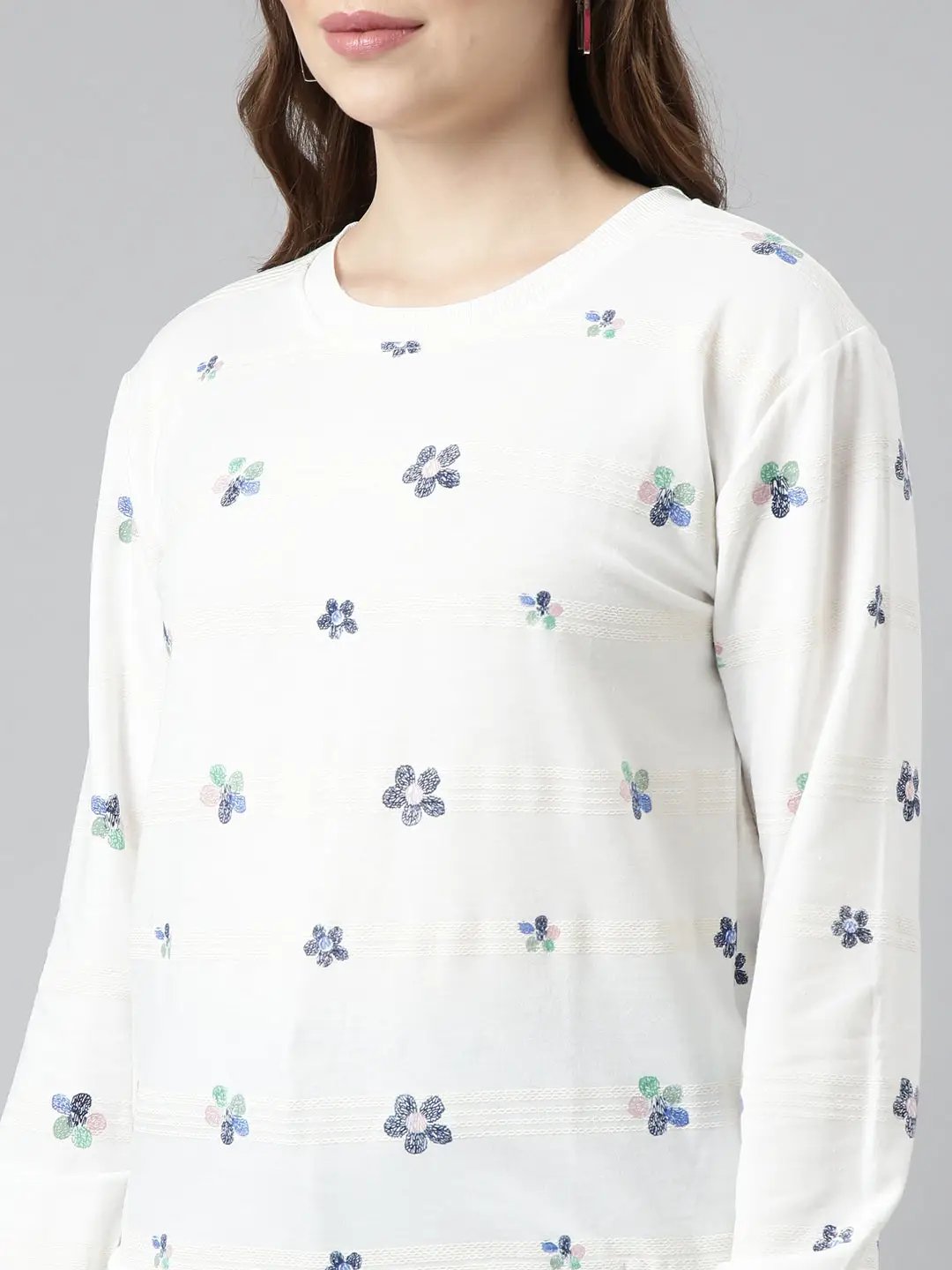 Women's White Floral Pullover Sweatshirt